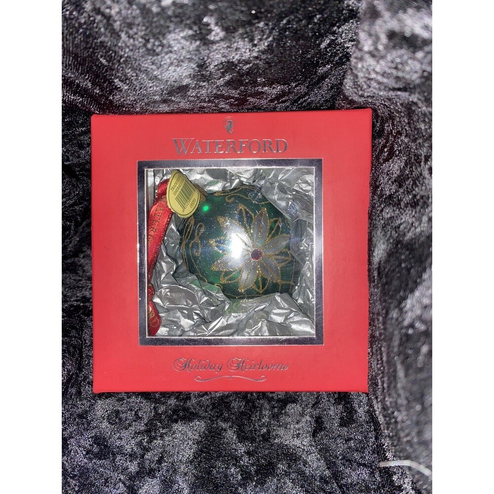 WATERFORD Holiday Heirlooms Traditional Emerald Egg 155253 Christmas Ornament